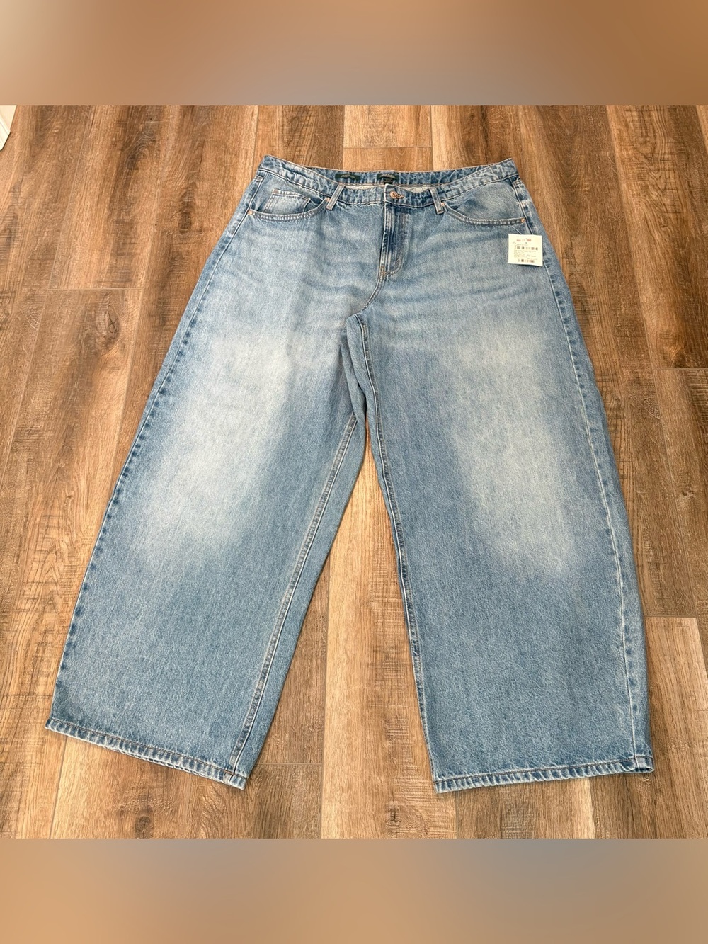 wild fable Medium Wash Mid-Rise Barrel Jeans